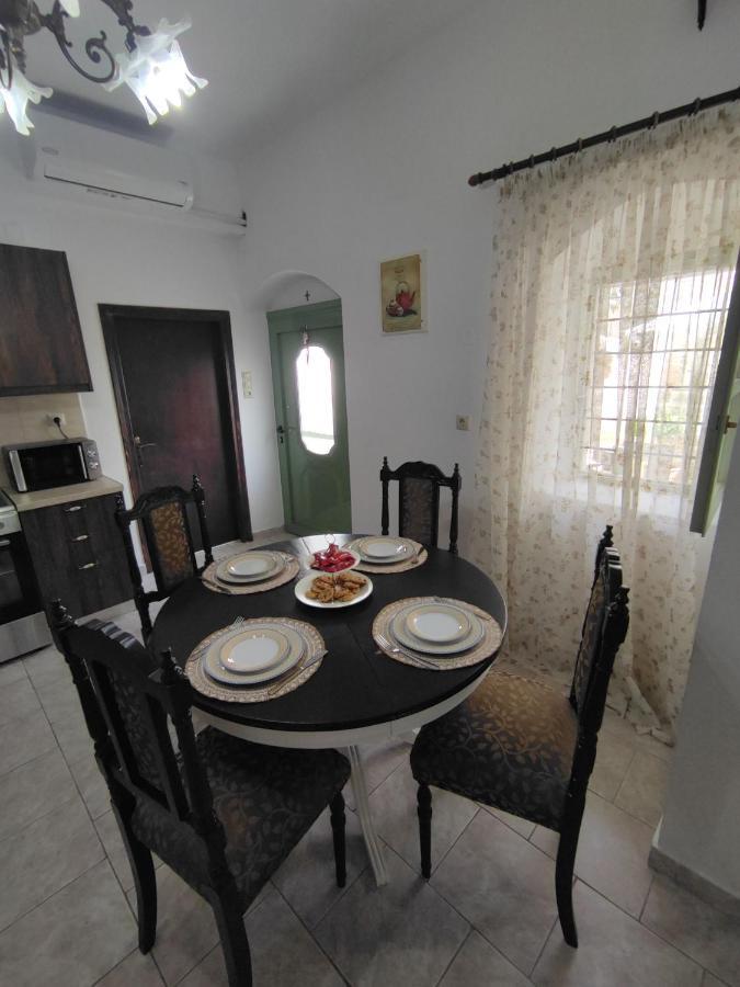 La Maison D Aspasia Kamilari Dış mekan fotoğraf