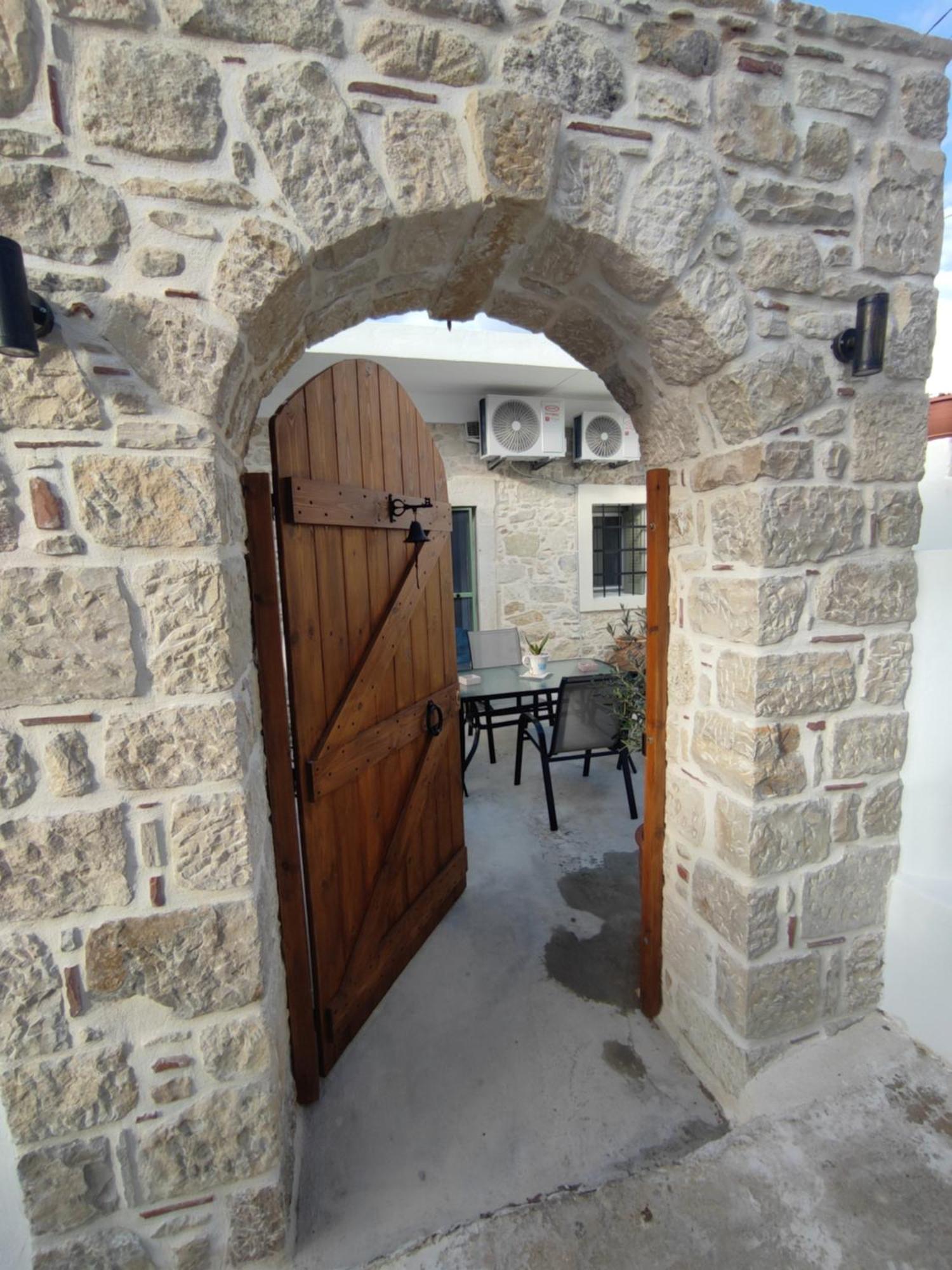 La Maison D Aspasia Kamilari Dış mekan fotoğraf